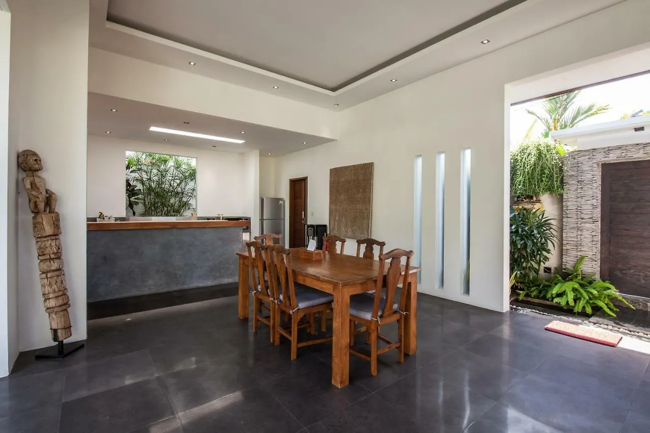 Villa Cempaka Ungu 塞米亚克 0*,  印尼