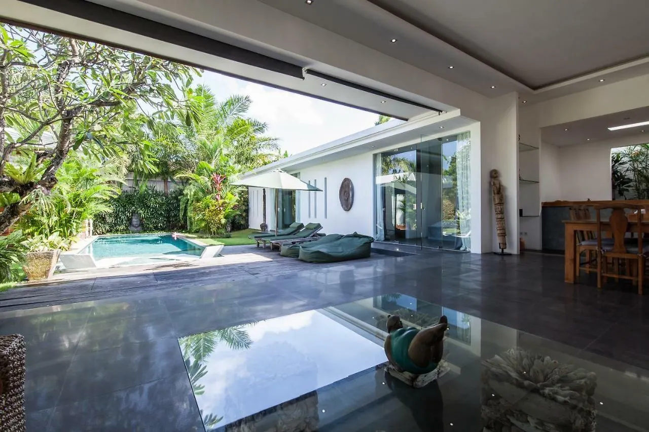 Villa Cempaka Ungu 塞米亚克 0*,