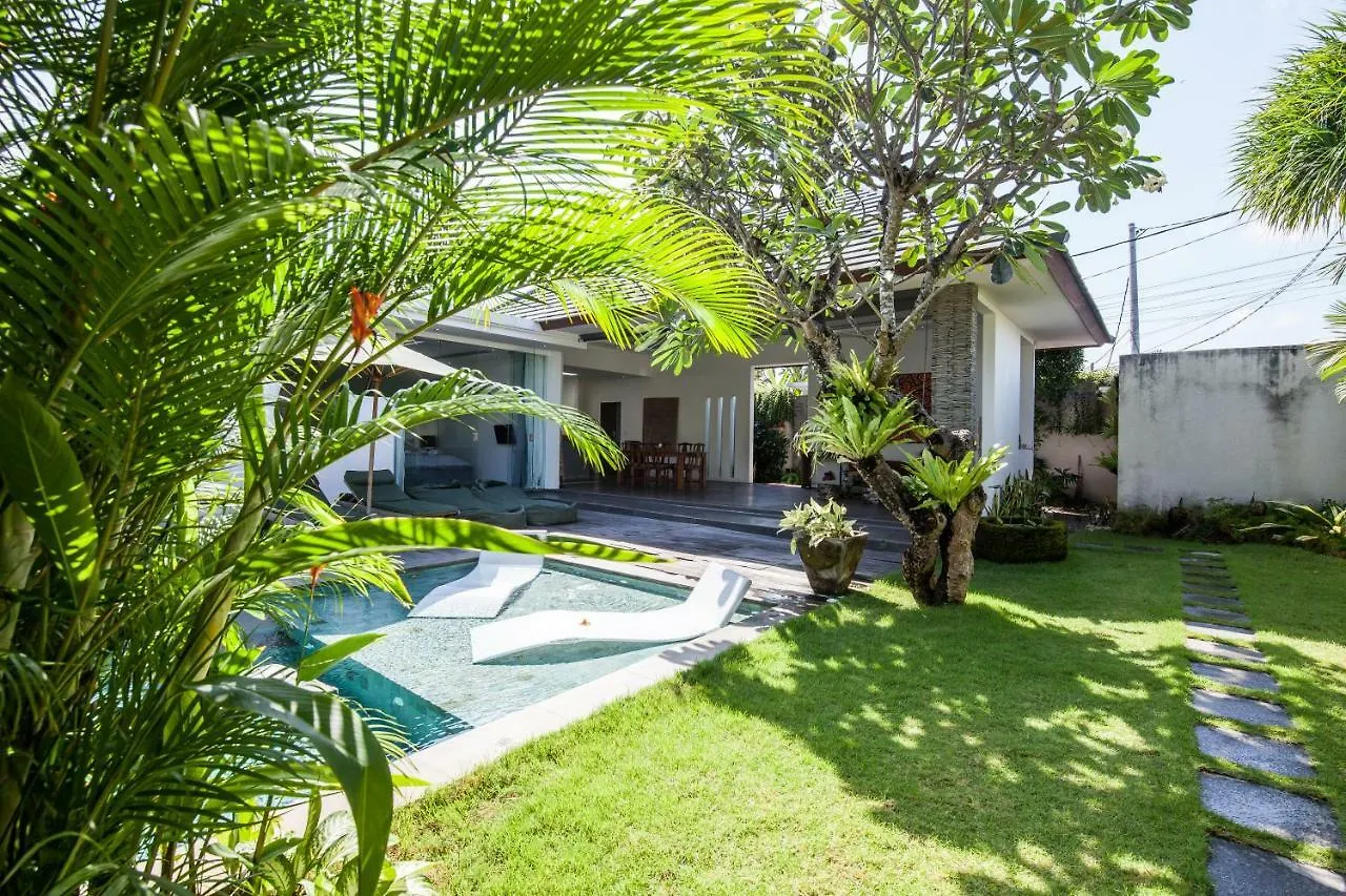 Villa Cempaka Ungu 塞米亚克 印尼