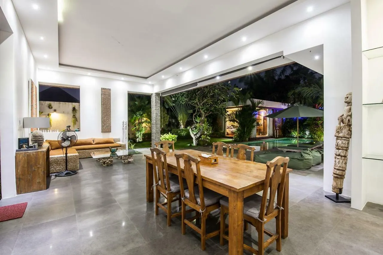 Villa Cempaka Ungu 塞米亚克